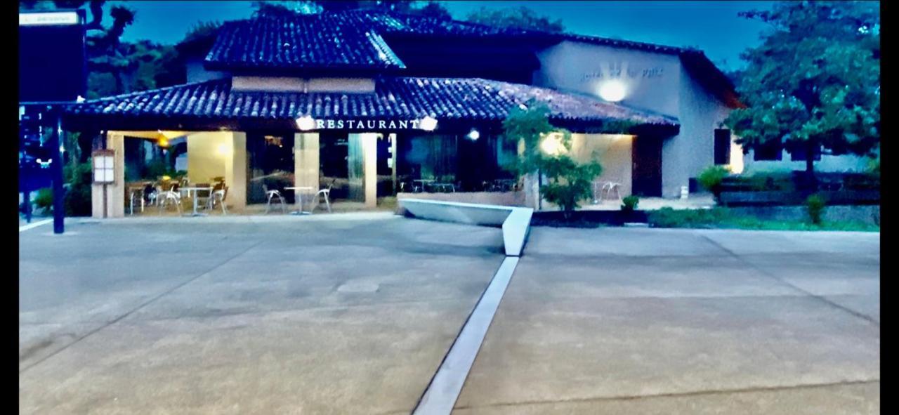 德拉派克斯酒店 巴布通莱班 外观 照片